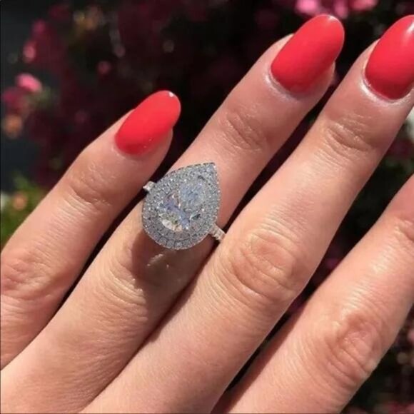 PEAR CUT 925 STERLING SILVER DIAMOND RING, BEAUTIFUL RING, SHINY RING. - Picture 2 of 7